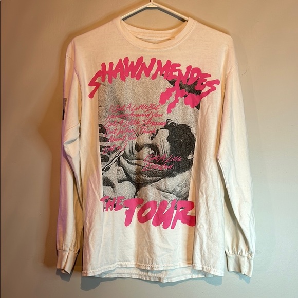 Shawn Mendes Tour Graphic Long Sleeve Shirt - Picture 1 of 13